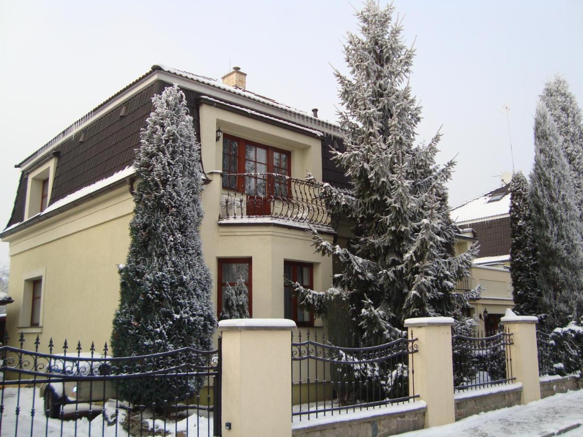 Villa Olivia Prague Exterior photo